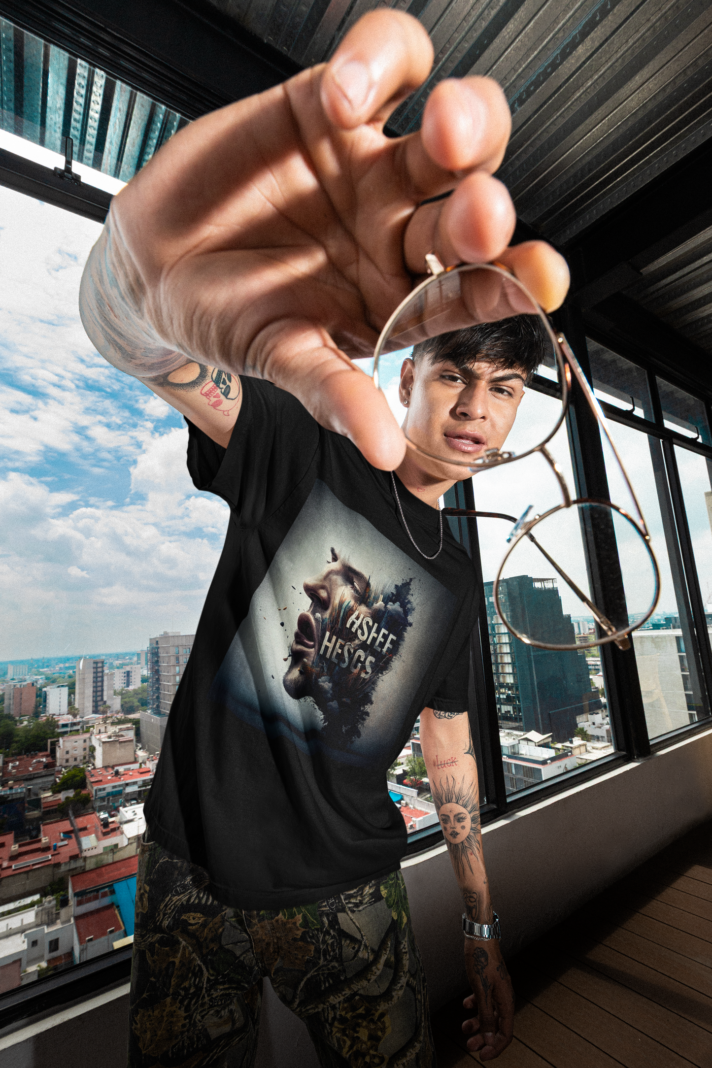GOODLUCK Oversized Tee – Voice of the Streets (Black Edition)