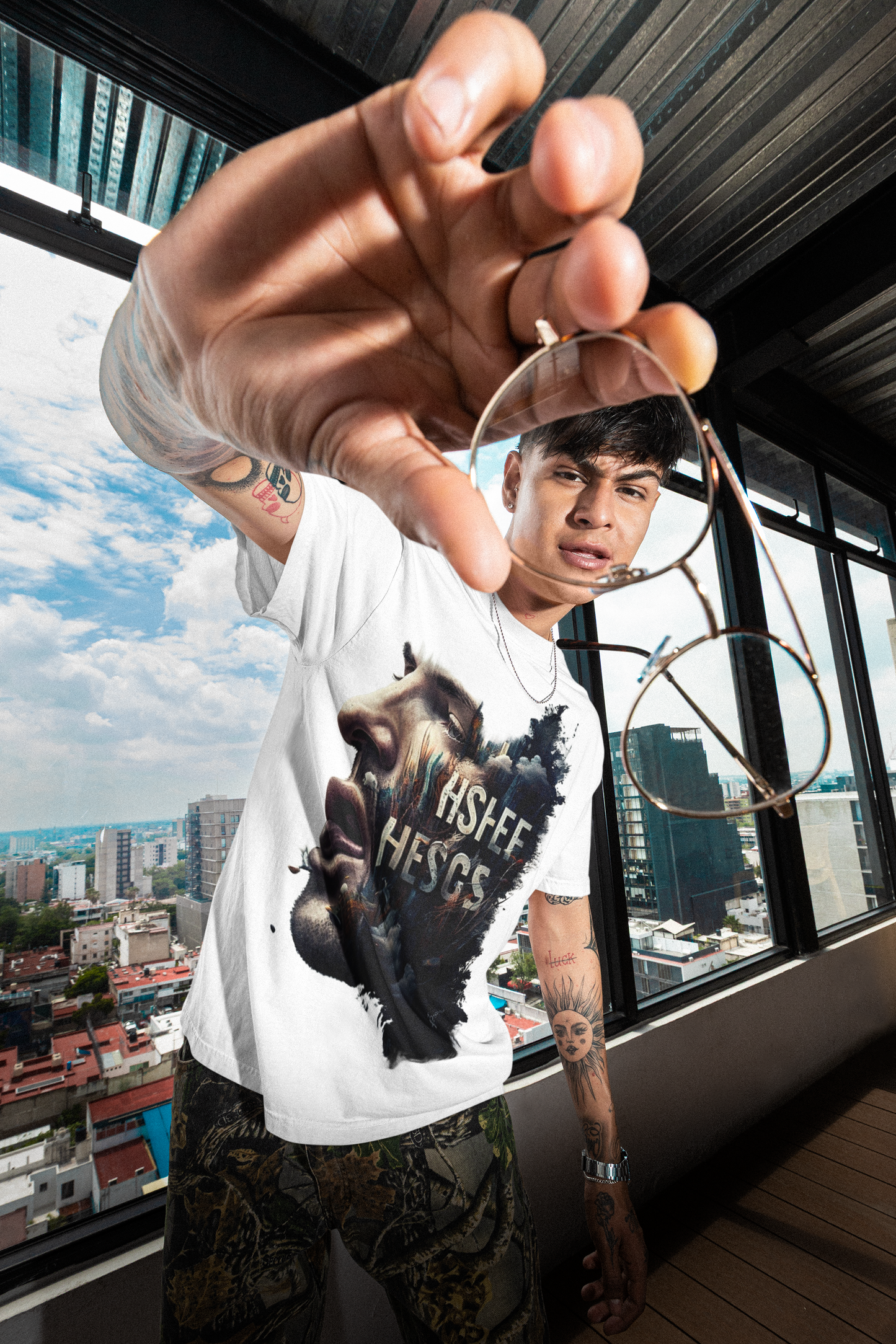 GOODLUCK Oversized Tee – Voice of the Streets (White Edition)